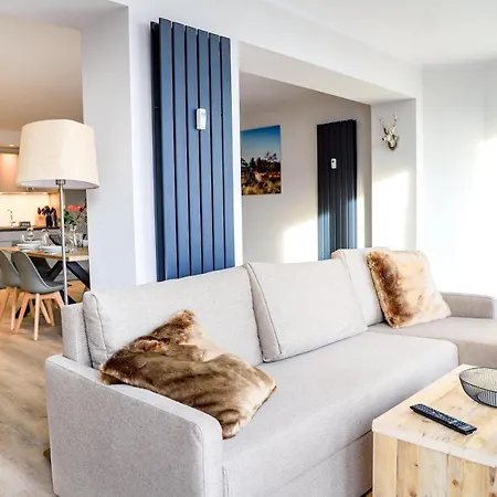 Apartment Smart Haus Diamant 702 *